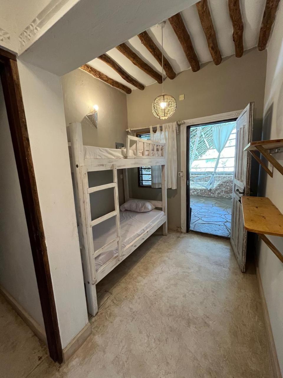 Bed and Breakfast Nyumba Ya Afrika Watamu Esterno foto